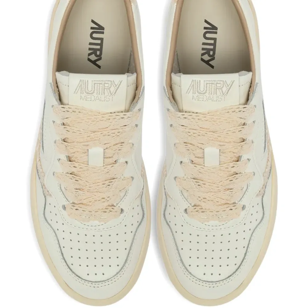 Кеды на шнуровке