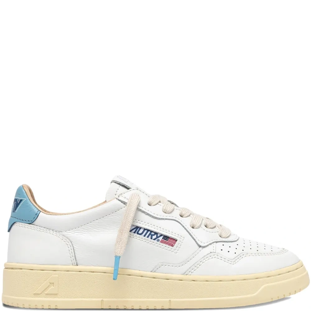 Кожаные кроссовки