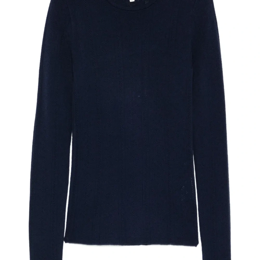 Вязаная футболка с длинными рукавами