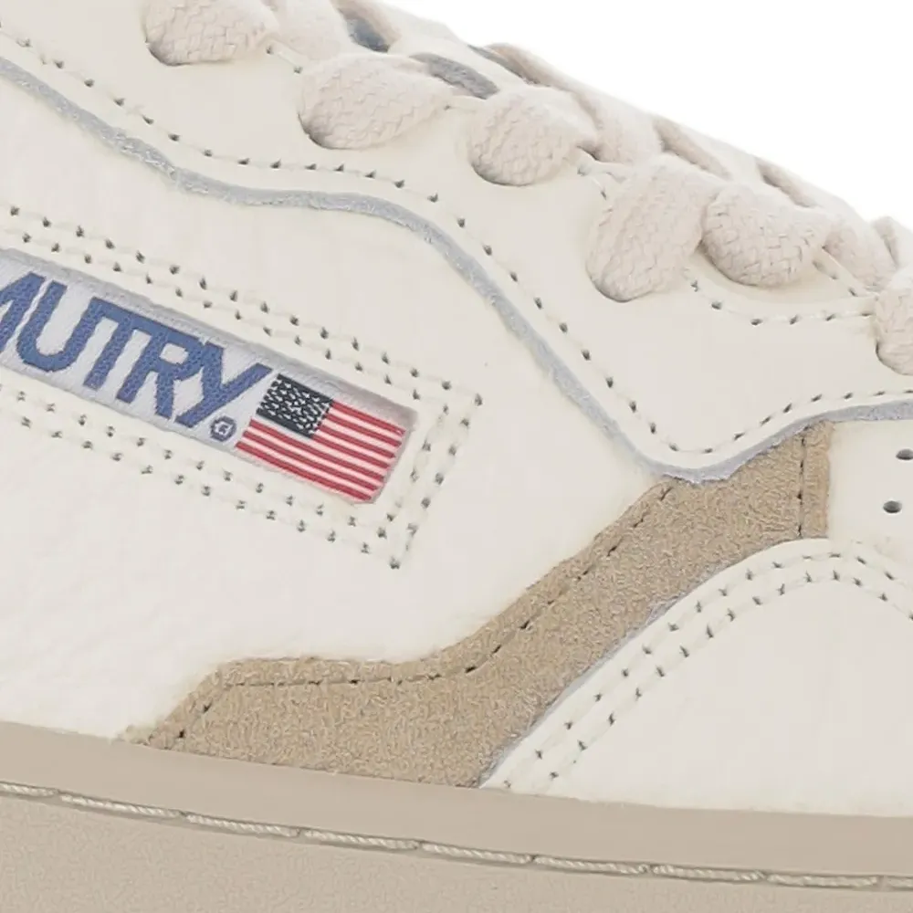 Кроссовки Medalist из замши с перфорацией