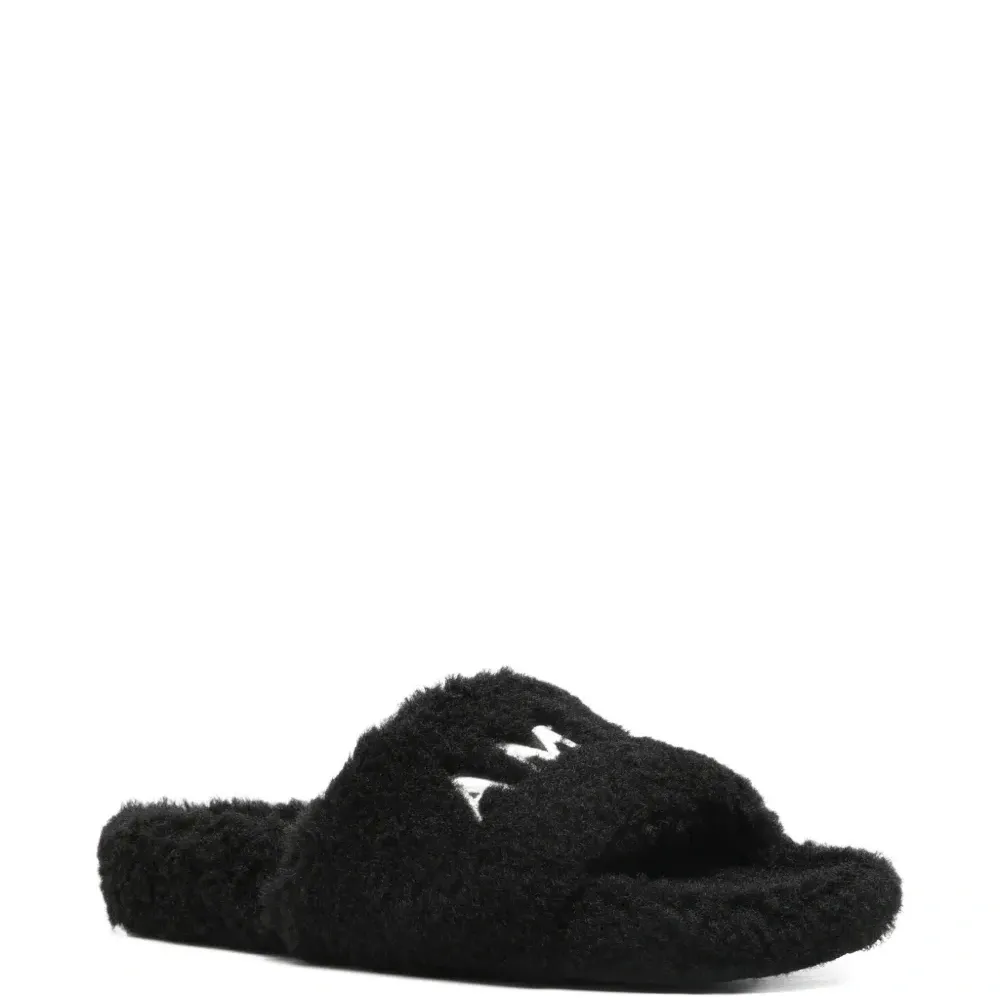 Шлёпанцы с логотипом