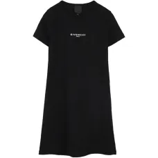 Платье с короткими рукавами