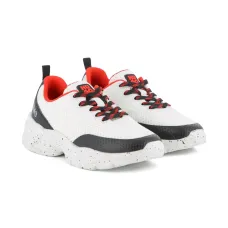 Кроссовки на шнуровке