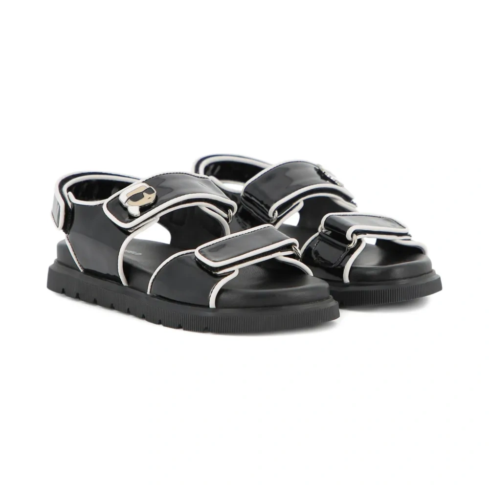 Босоножки на липучках