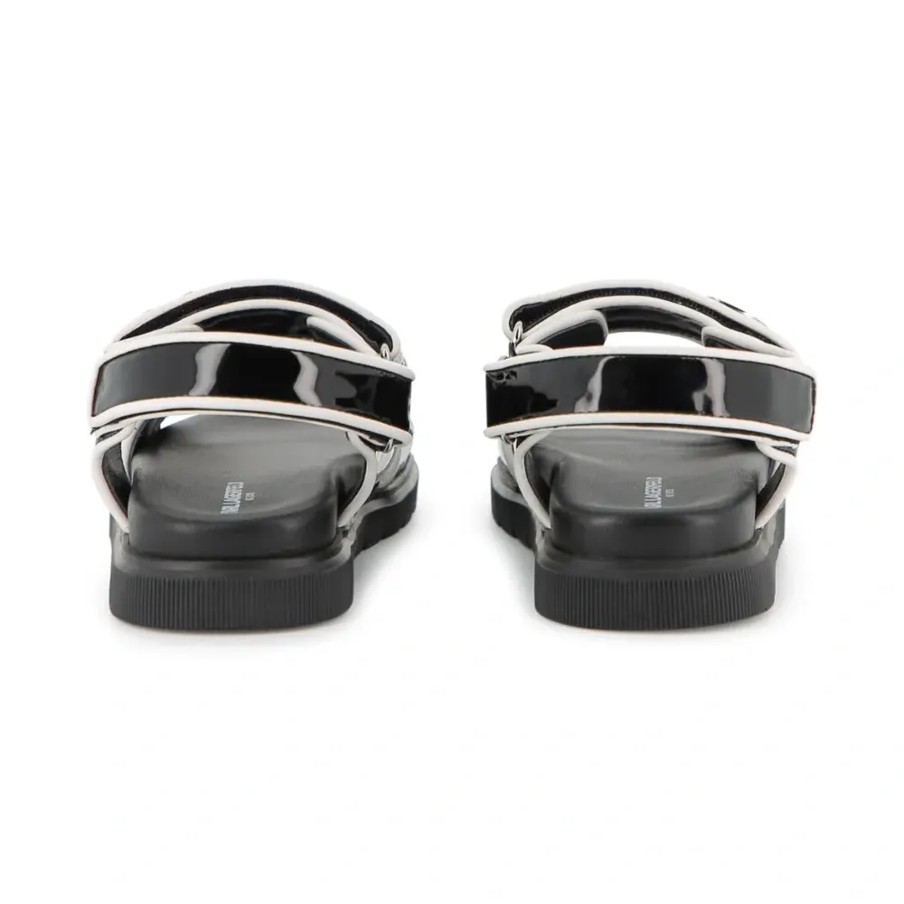 Босоножки на липучках