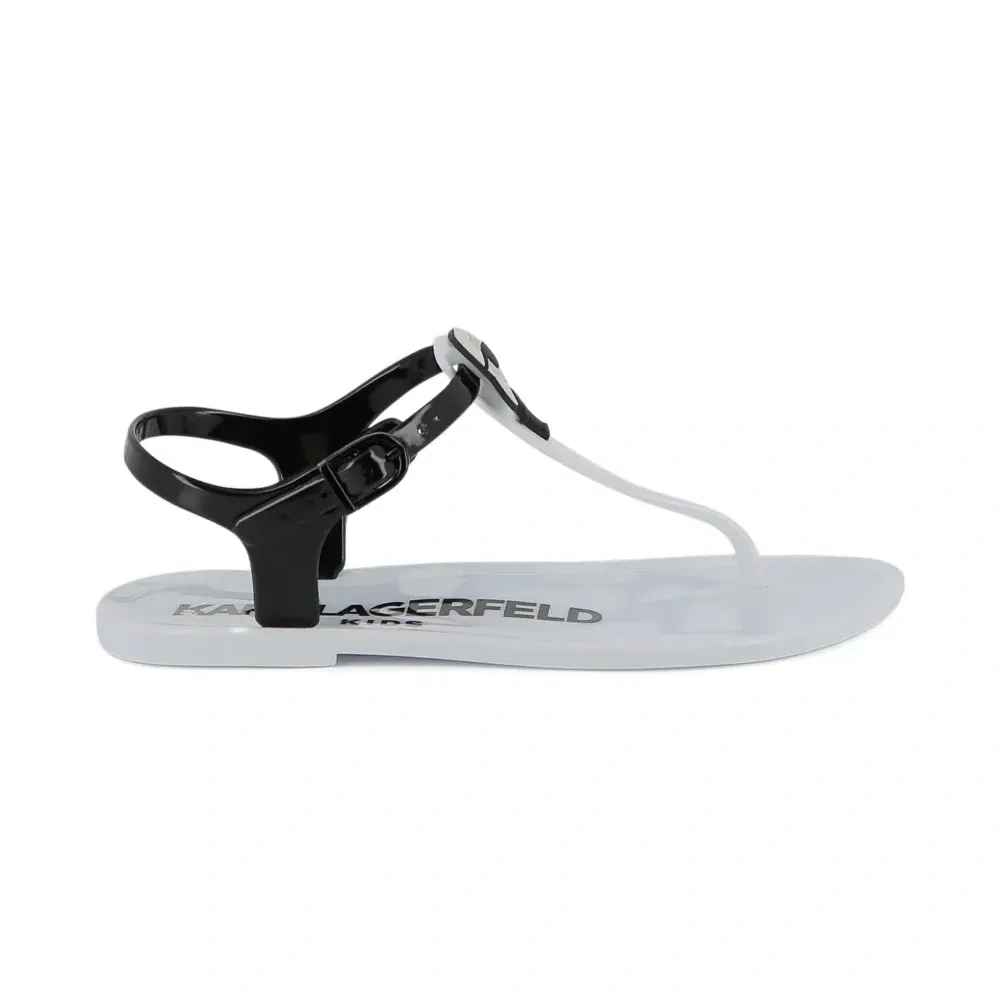 Босоножки с Т-образным ремешком