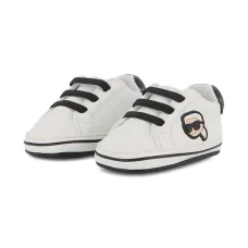 Кроссовки с аппликацией