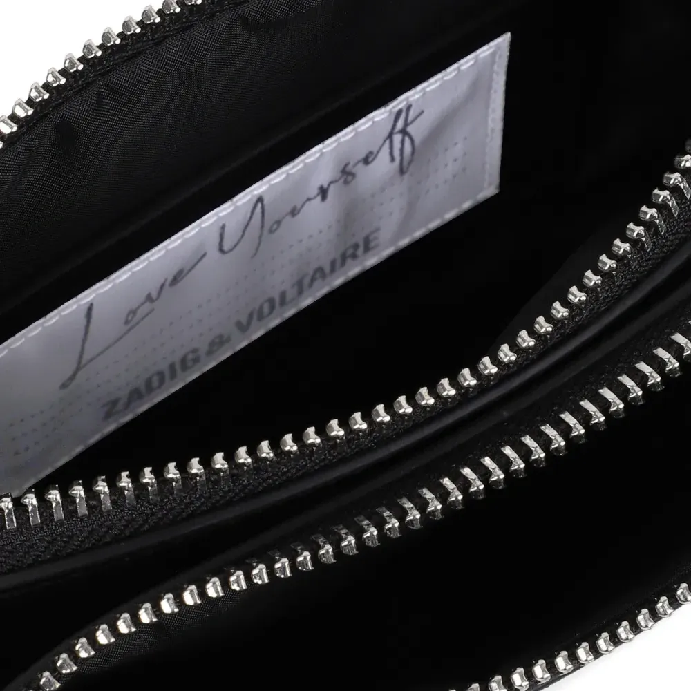 Сумка на плечо с тисненым логотипом