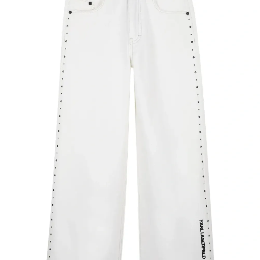 Брюки с заклепками