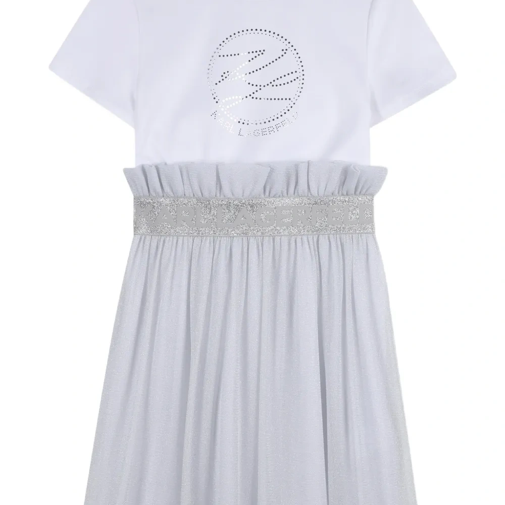 Платье с оборками и логотипом