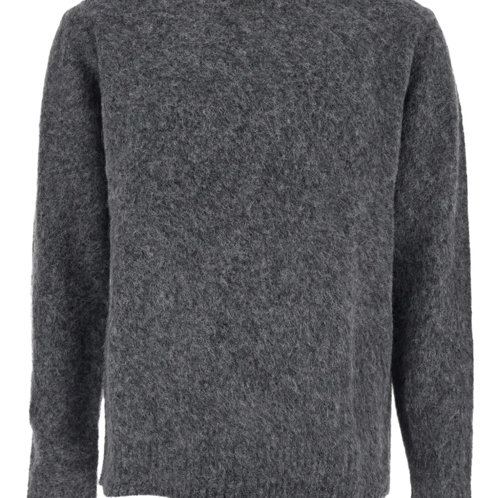 Свитер с круглым вырезом и ребристыми манжетами