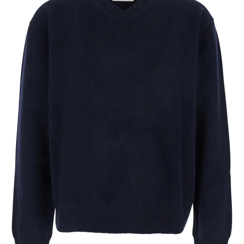 Рифленый свитер с V-образным вырезом