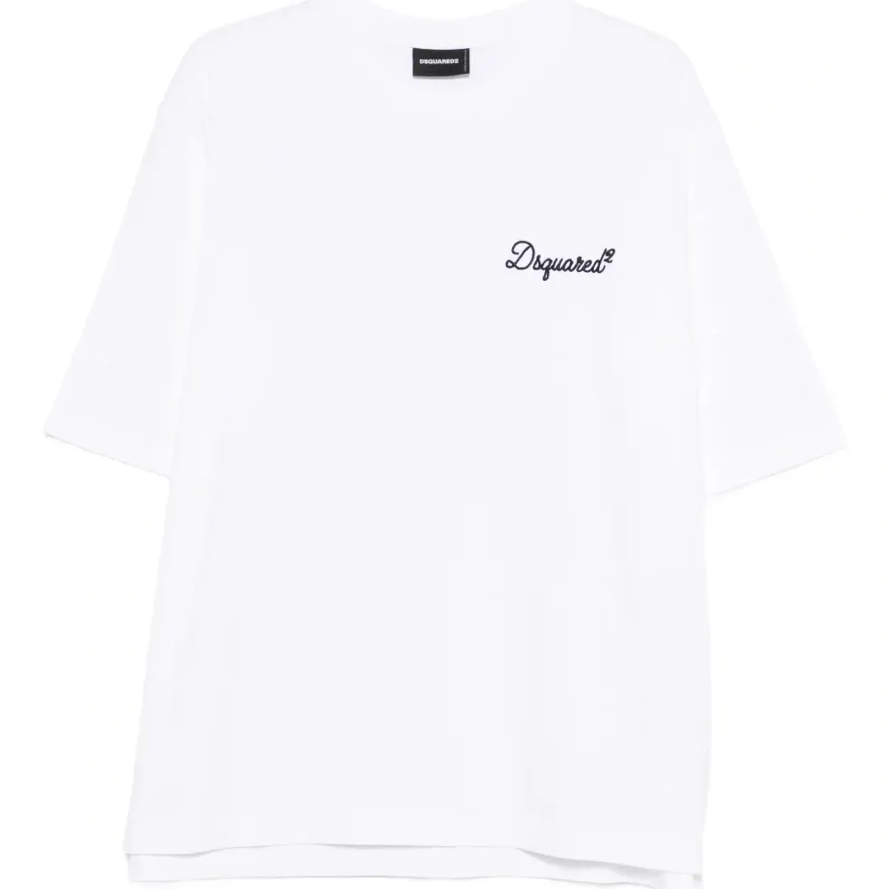 Футболка с логотипом