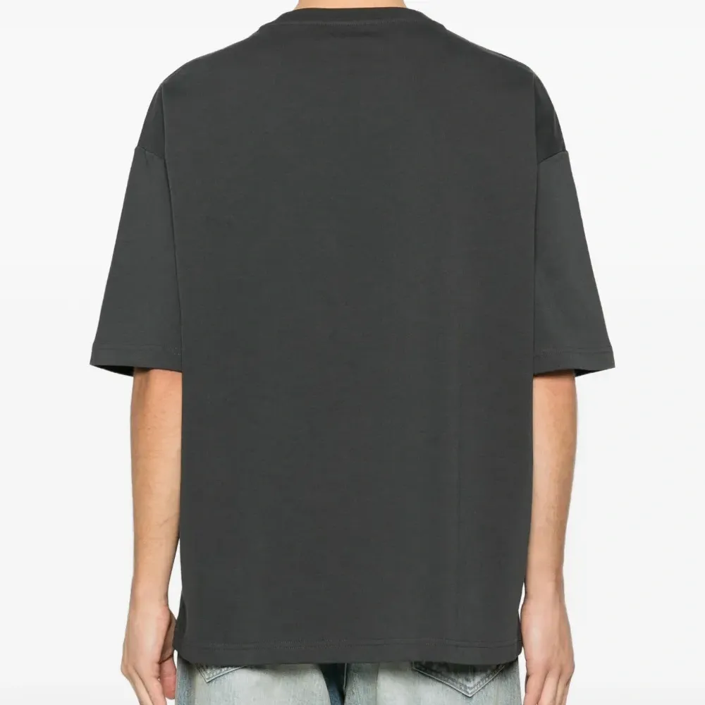 Футболка с логотипом