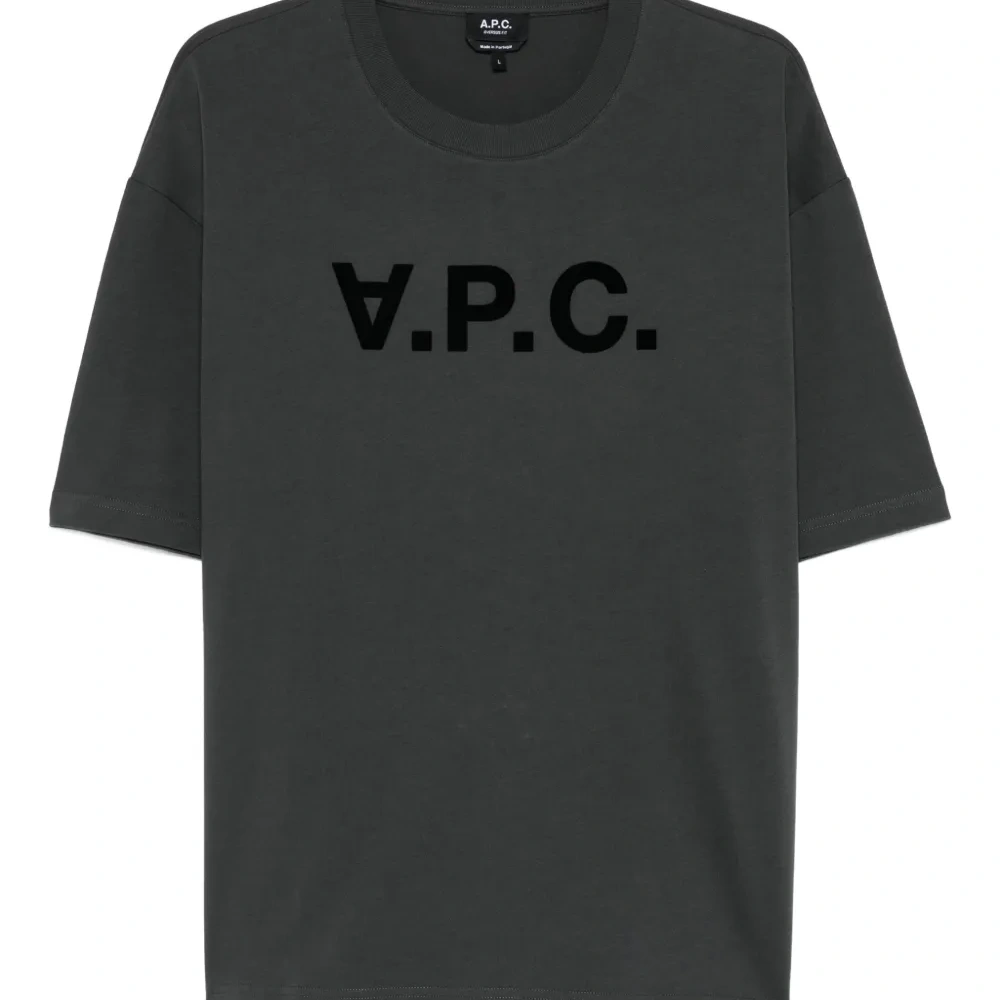 Футболка с логотипом