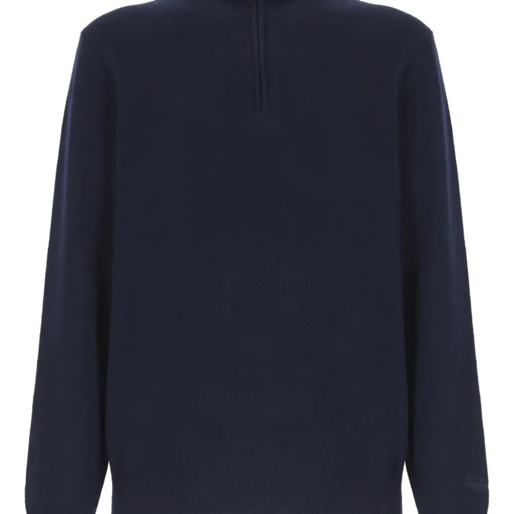 Свитер с молнией на воротнике