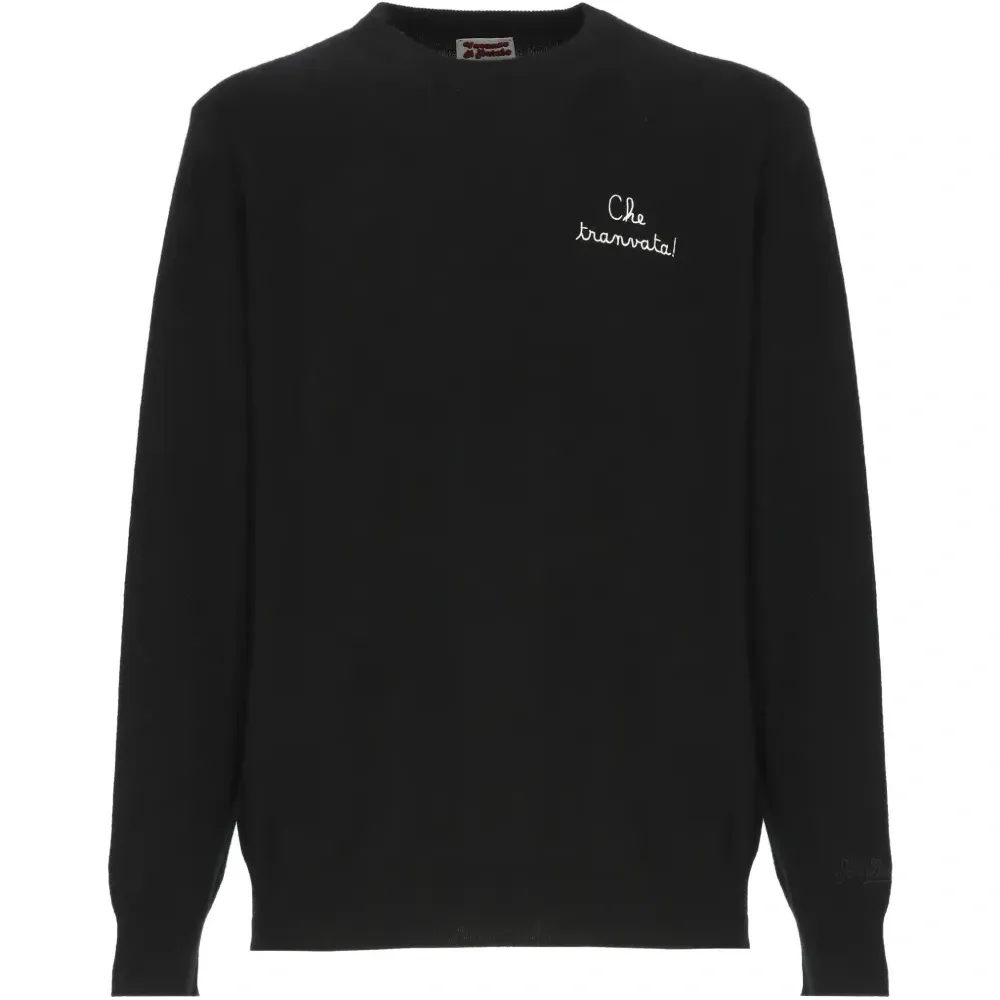 Вязаный свитер с вышивкой и круглым вырезом