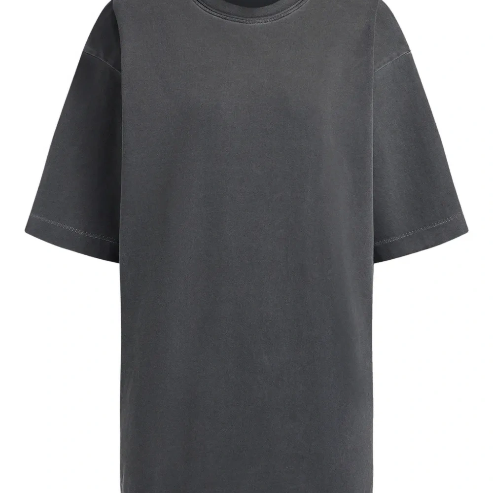 Футболка с круглым вырезом