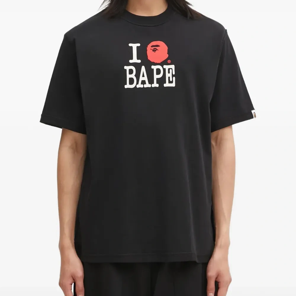 Футболка с логотипом наизнанку