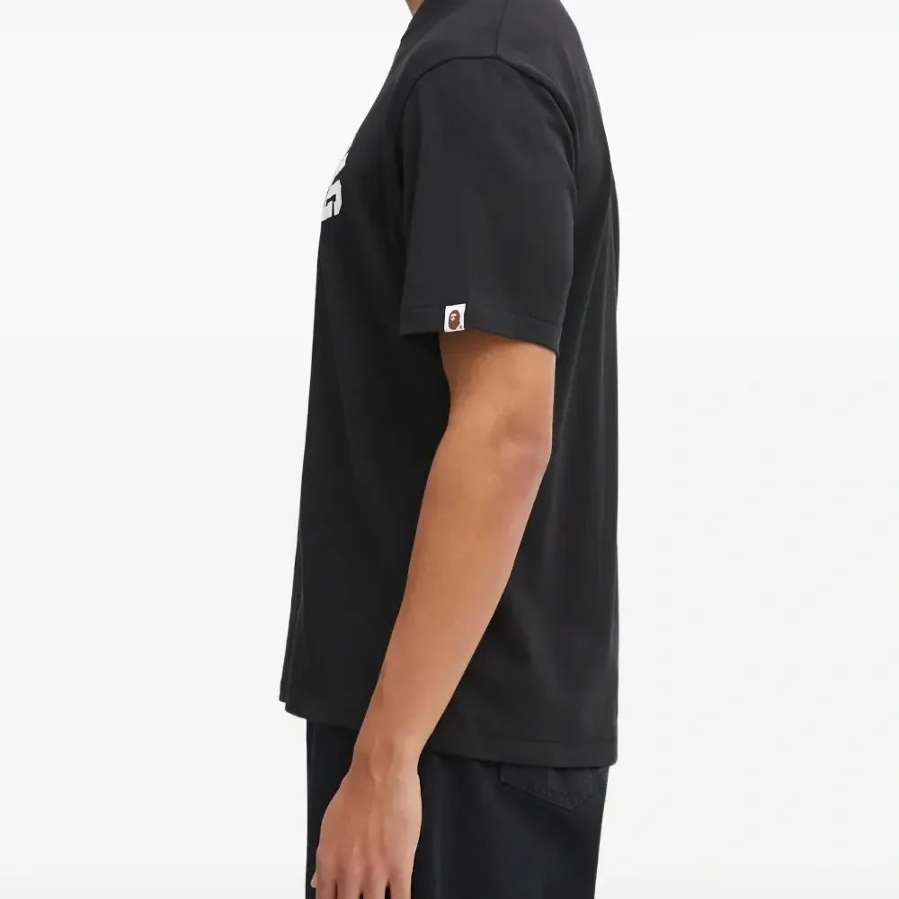 Футболка с принтом логотипа