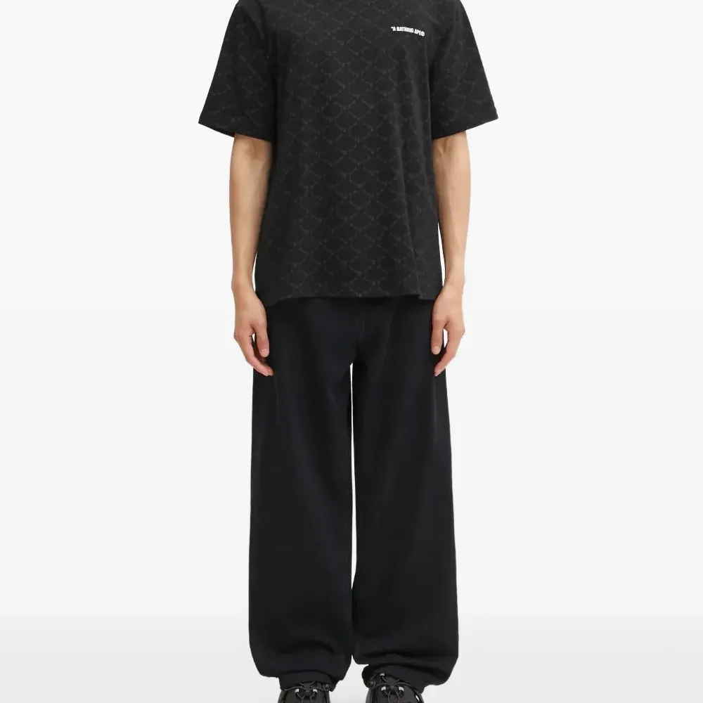 Футболка с монограммой College и круглым вырезом