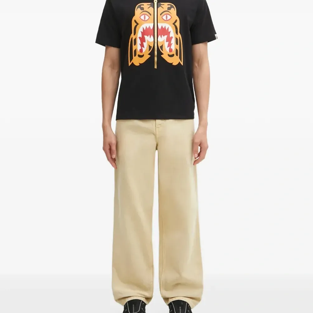 Футболка с принтом "Тигр в цветах"