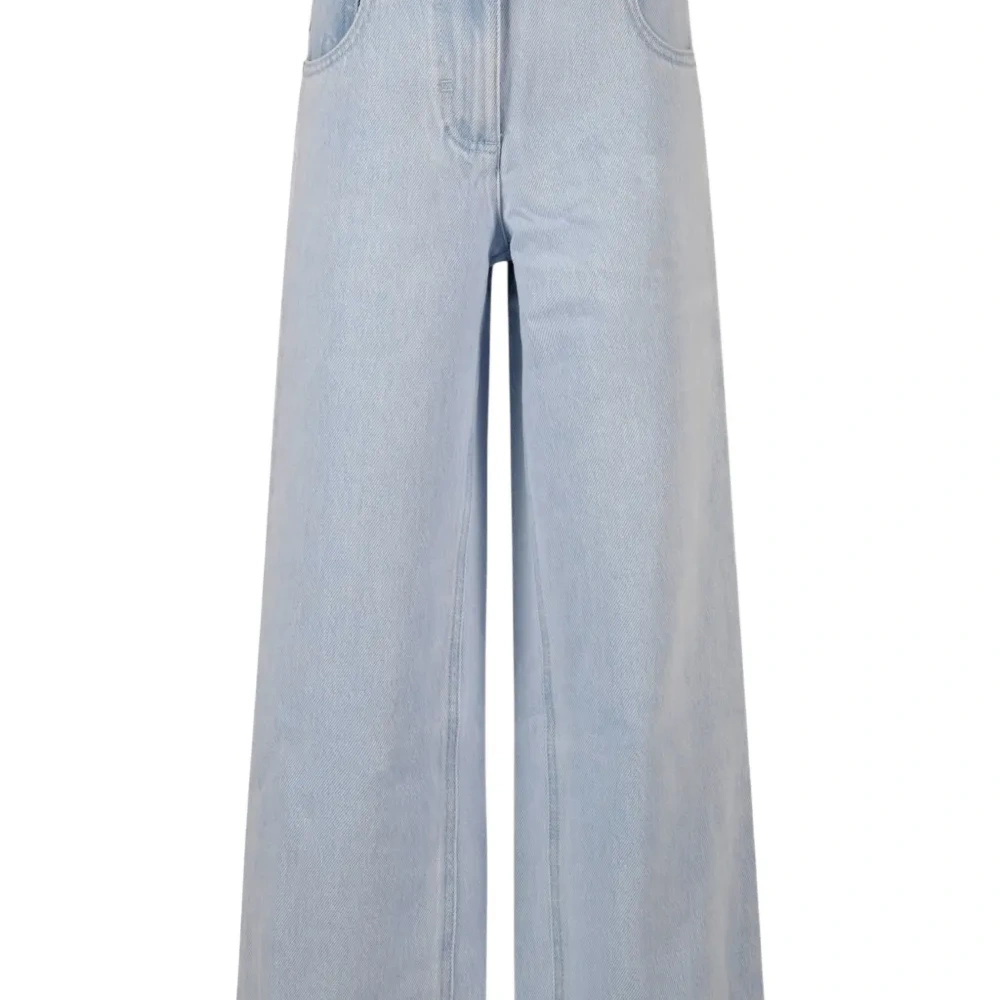 Джинсы с цветочным принтом