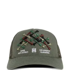 Сетчатая шляпа с вышивкой