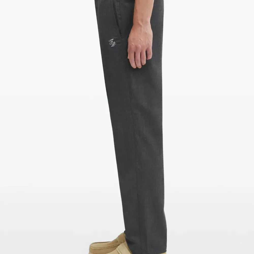 Брюки на эластичном поясе