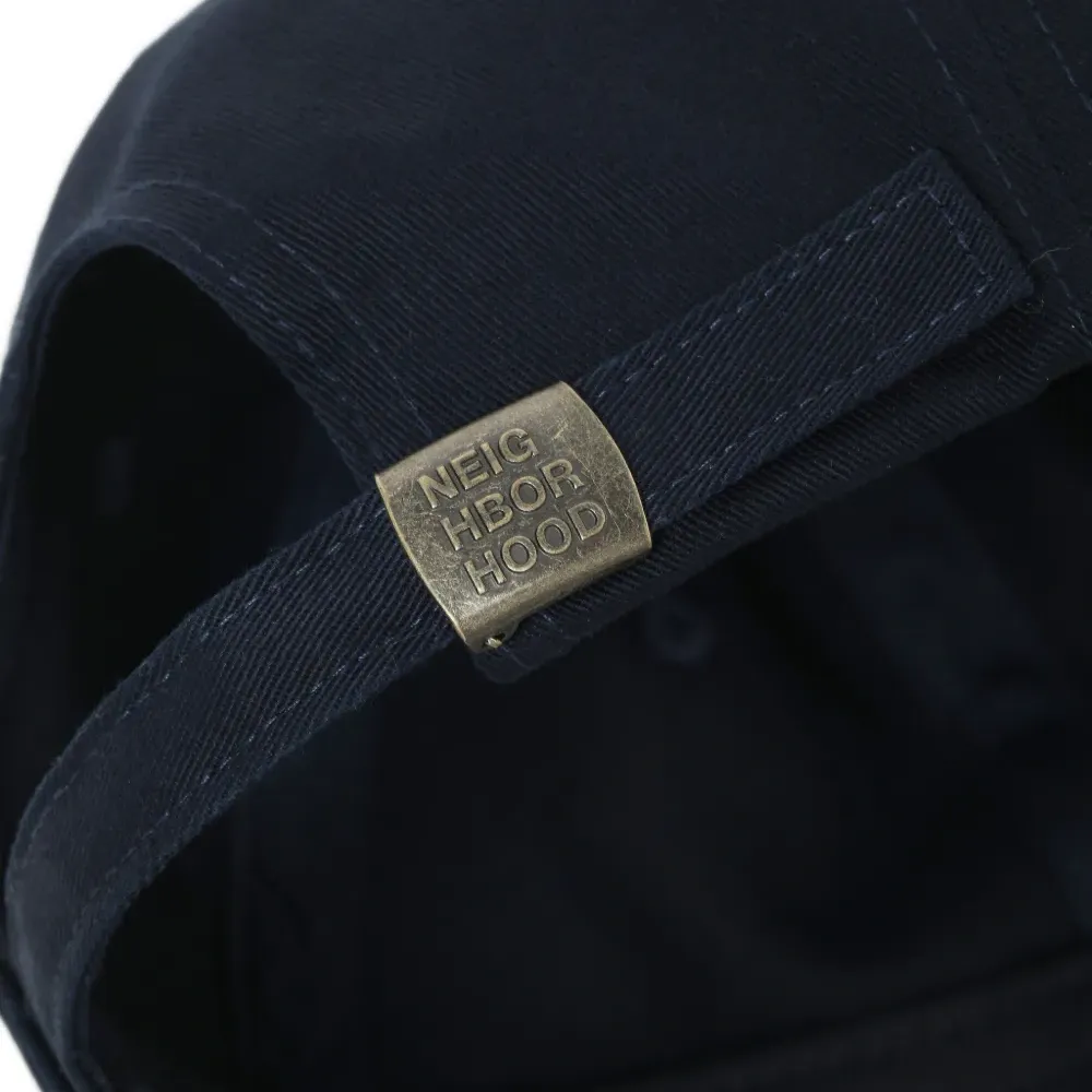 Бейсболка с логотипом