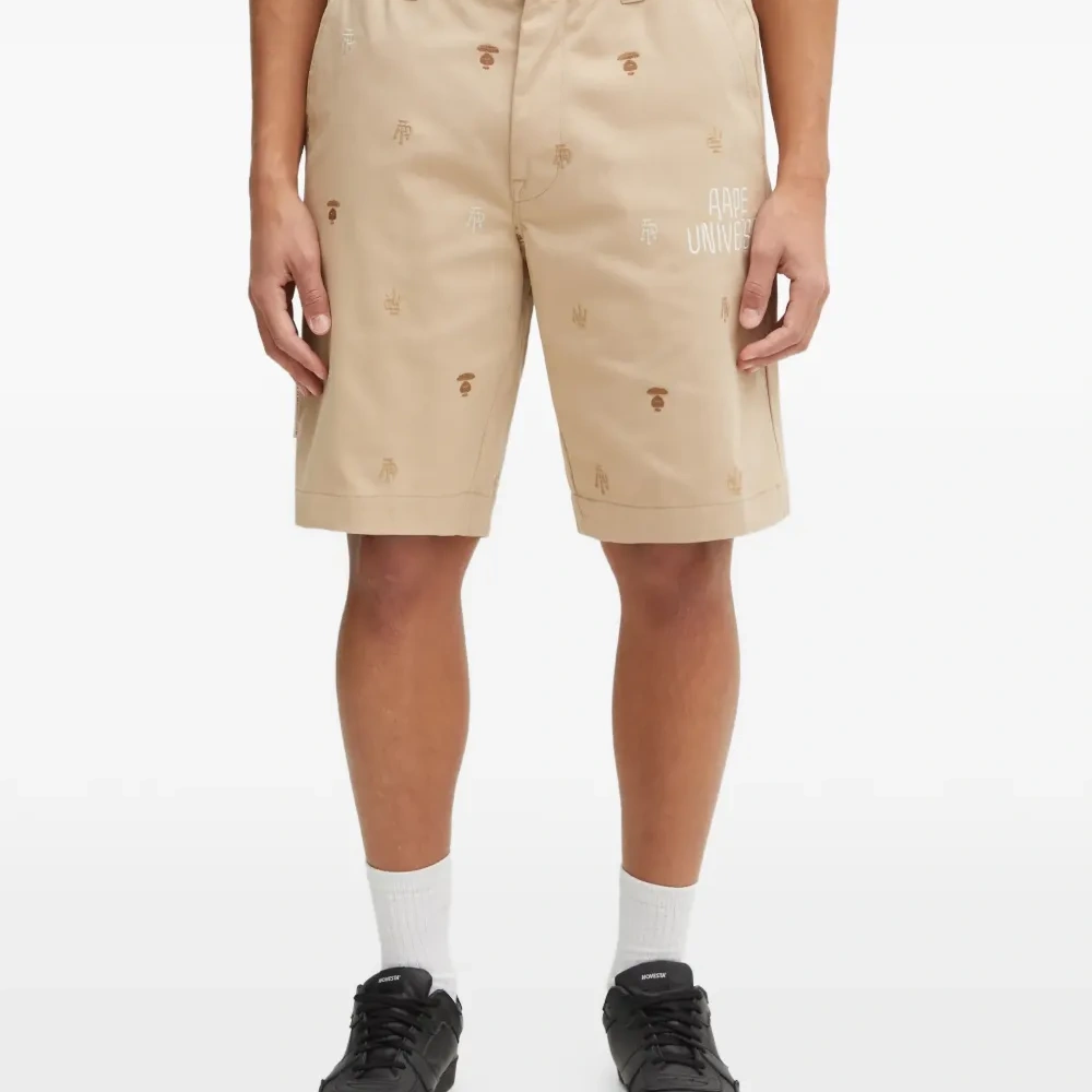 Шорты с логотипом Шорты с логотипом