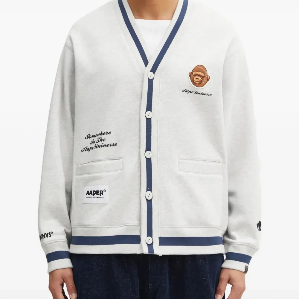 Кардиган с V-образным вырезом