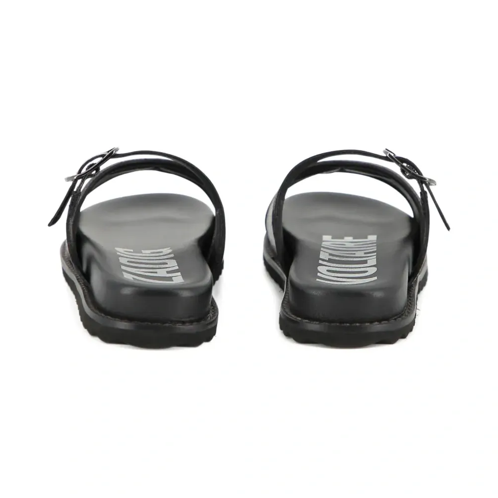 Босоножки с пряжками