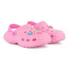 Клоги с аппликацией и ремешком на пятке