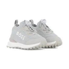 Кроссовки на шнуровке