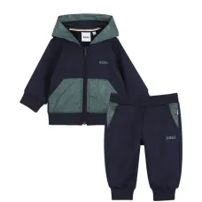 Спортивный костюм с капюшоном