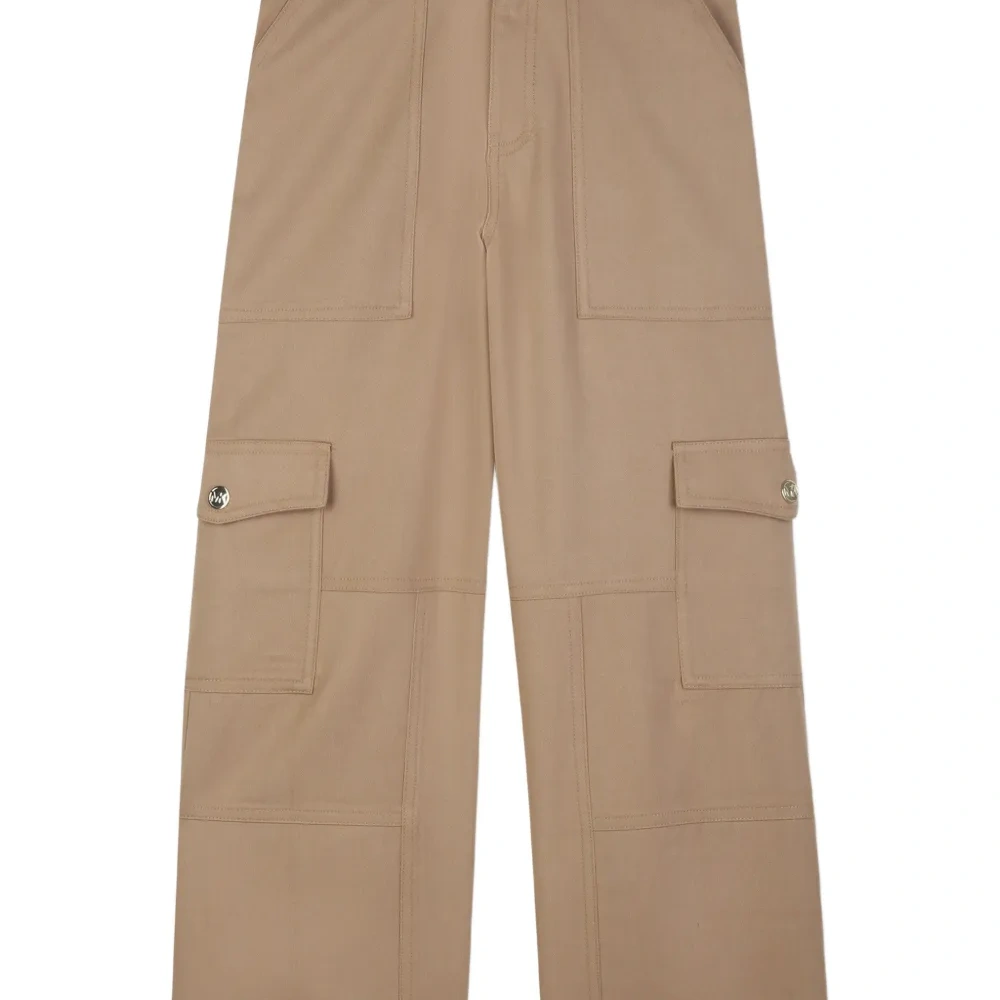 Брюки с накладными карманами