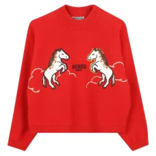 Топ с изображением лошади