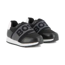 Кроссовки с логотипом