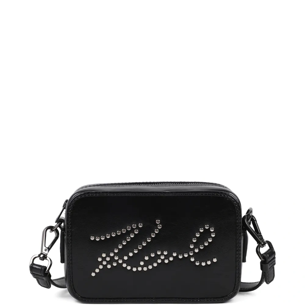 Сумка с заклепками