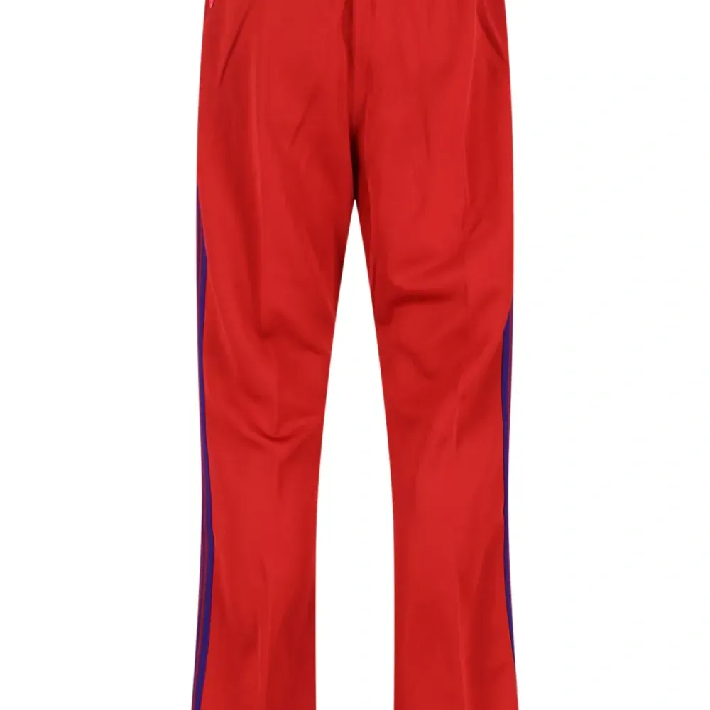 Спортивные брюки с боковыми полосками и логотипом