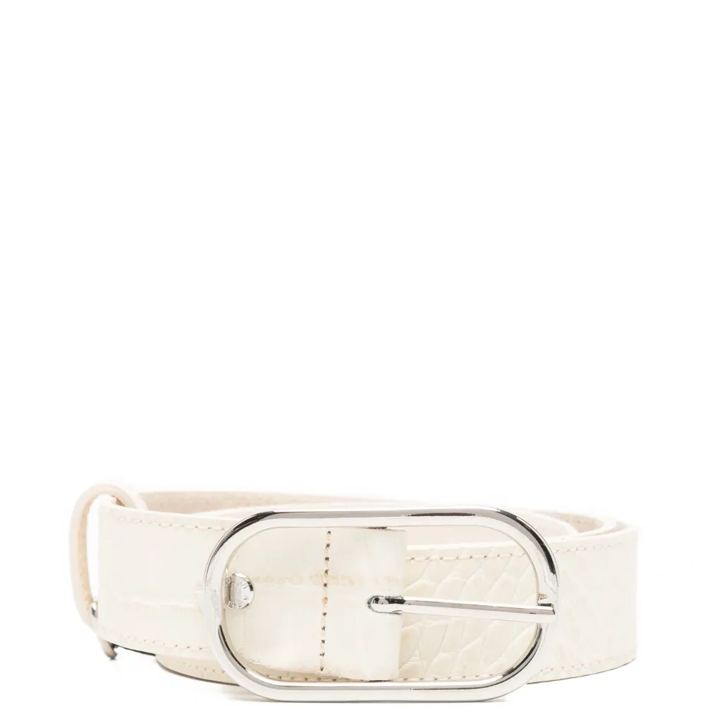 Кожаный ремень с овальной пряжкой