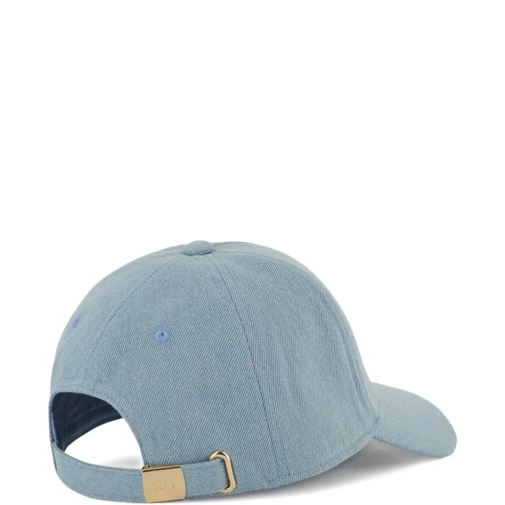 Кепка с вышитым логотипом Кепка с вышитым логотипом