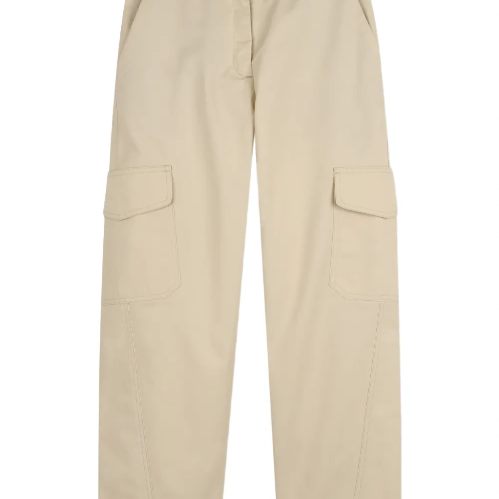 Брюки с накладными карманами