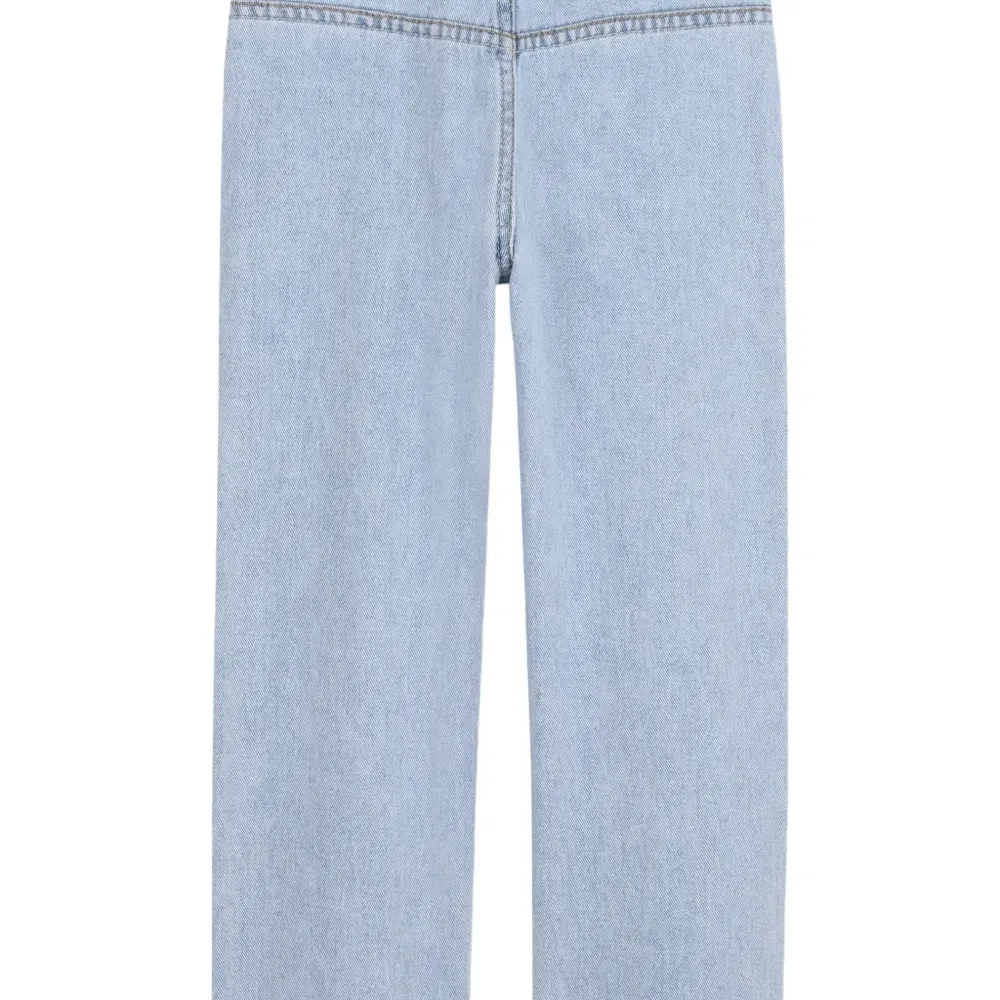 Джинсы с украшенными карманами Джинсы с украшенными карманами