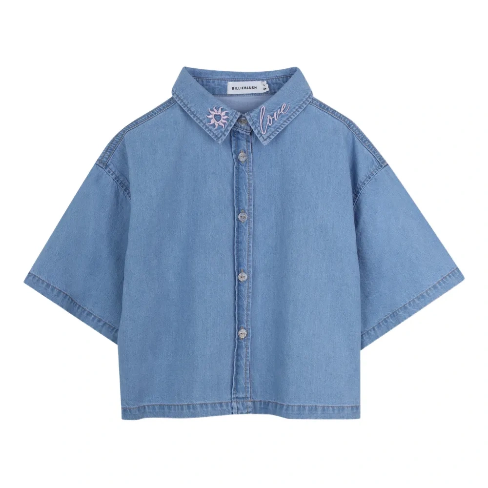 Рубашка с вышитым воротником