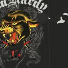 Футболка с изображением головы пантеры Футболка с изображением головы пантеры