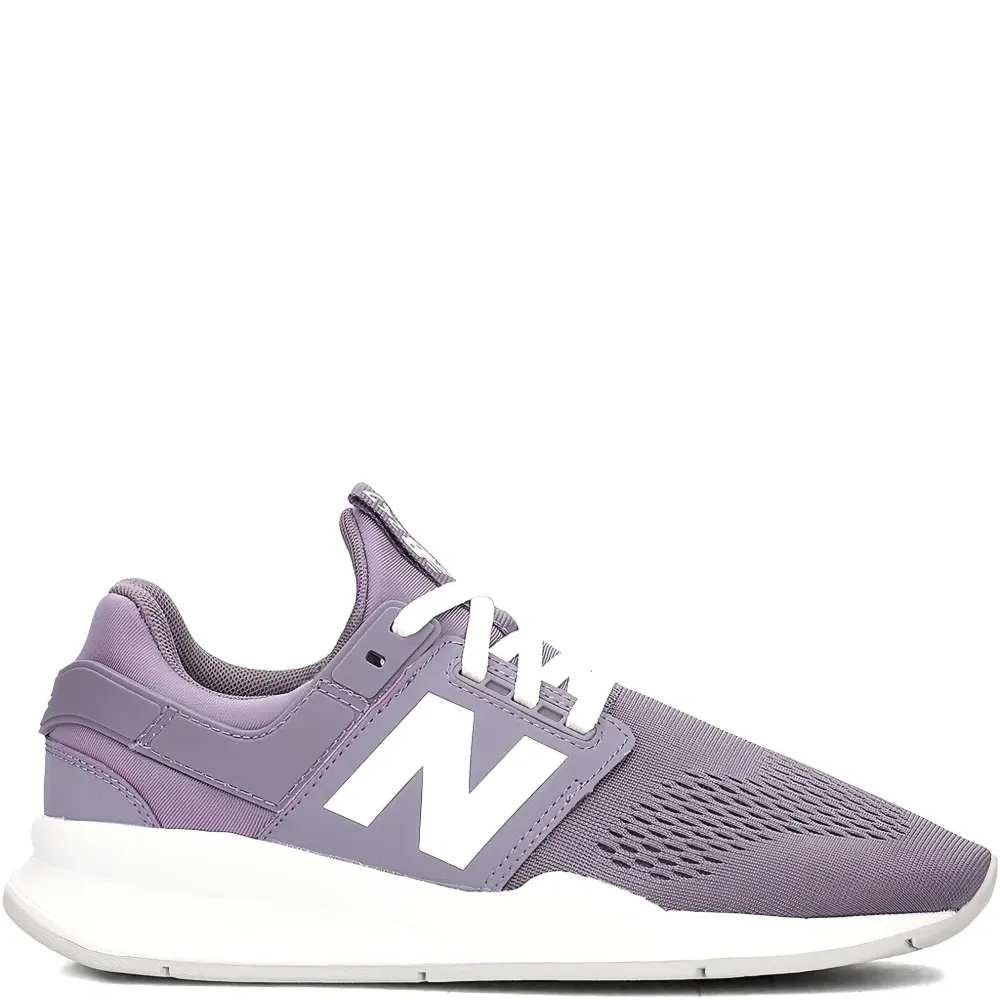 Кроссовки 247 на шнуровке