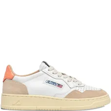 Кожаные кроссовки на шнуровке Кожаные кроссовки на шнуровке