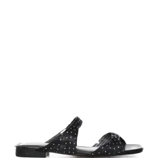 Босоножки с ремешками и заклёпками